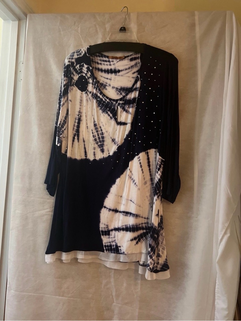 Women’s Navy & White Tie-Dye Embellished Tunic Top 2X